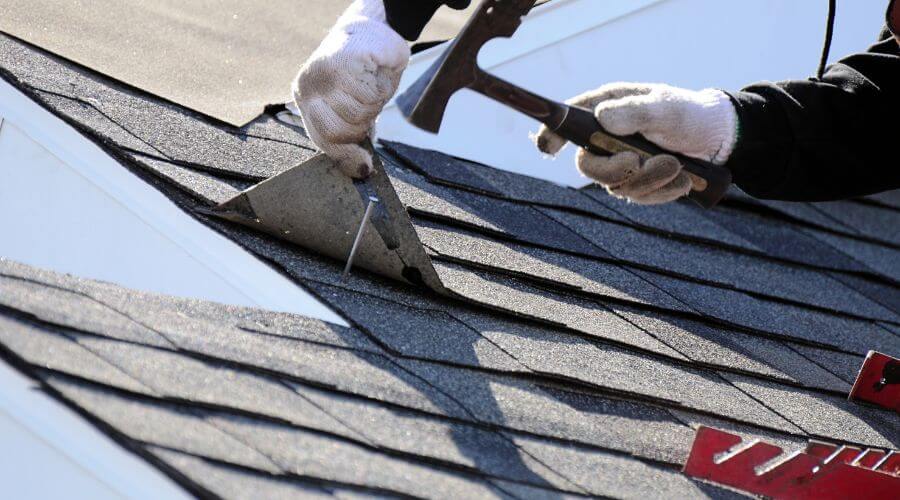 Expert Emergency Roof Repairs services in East Alton, IL